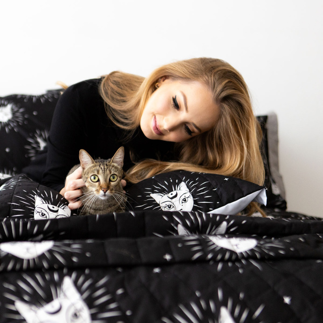 Coordenado 6 Peças Queen 200 Fios (Cobre Leito + Jogo de lençol) Jazz Estampado Gato Místico - Marina