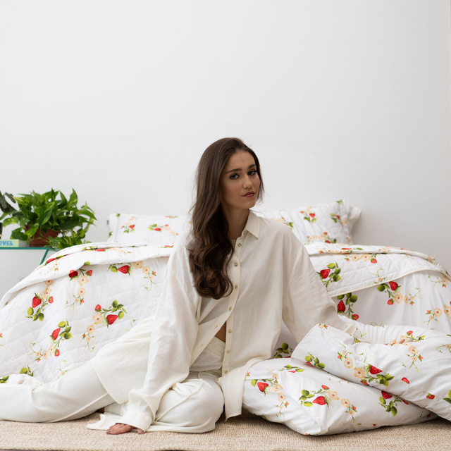 Edredom Queen 200 Fios Dupla Face (Capa Duvet + Refil) Jazz Estampado Flor de Morango - Marina