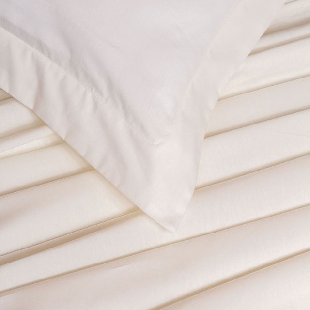 Fronha avulsa Percal 200 Fios 100% Algodão TLJ Liso Off White - Marina
