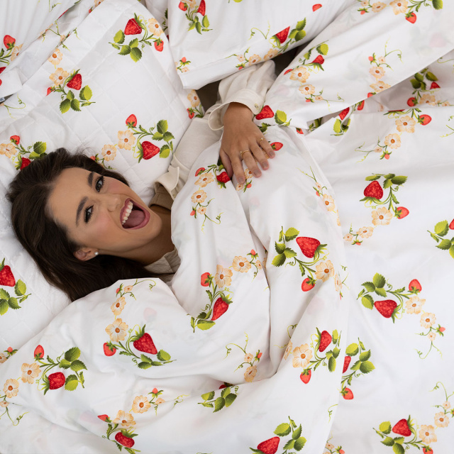 Jogo de lençol 200 Fios Casal Padrão 3 Peças com elástico Jazz Estampado Flor de Morango - Marina