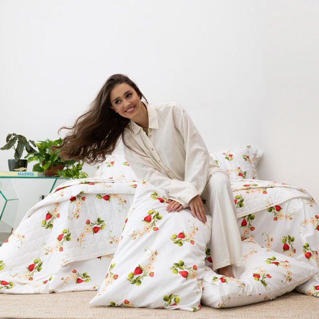 Jogo de lençol 200 Fios Solteiro 2 peças Jazz Estampado Flor de Morango - Marina