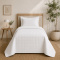 Cobre Leito Solteiro com Porta Travesseiro Matelassê Percal 300 fios Basic Branco