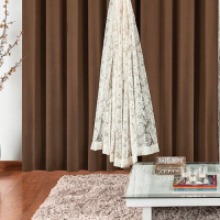 Cortina Yasmin Em Malha Com Renda Ilhós E Presilha Cromada 3,00M x 2,50M Para Varão Simples - Tabaco
