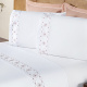 Jogo De Cama Bordado King 04 Peças Tecido 100% Algodão Percal 200 Fios Damasco - Branco Com Salmão
