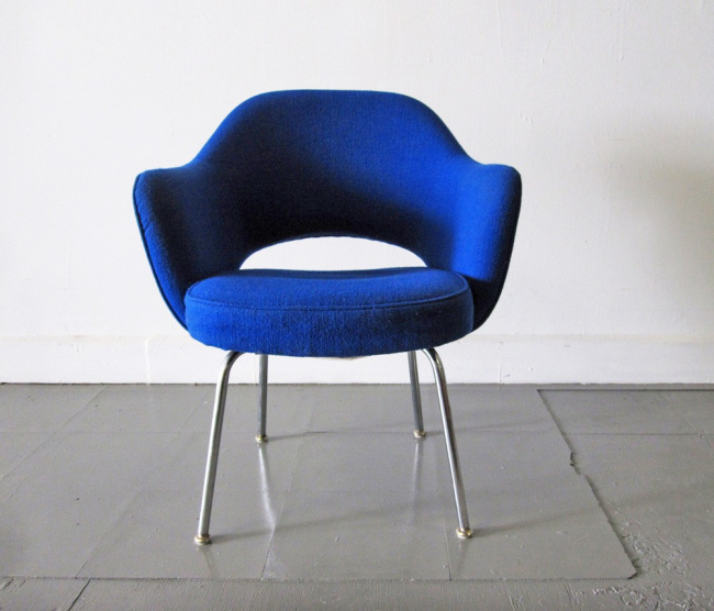 Cadeira Saarinen Executive Inox (com braços)