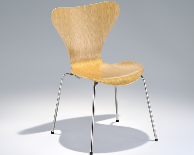 Cadeira Series 7 Jacobsen