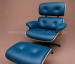 Poltrona e Puff Charles Eames - Madeira Pau Ferro - Couro Azul 328