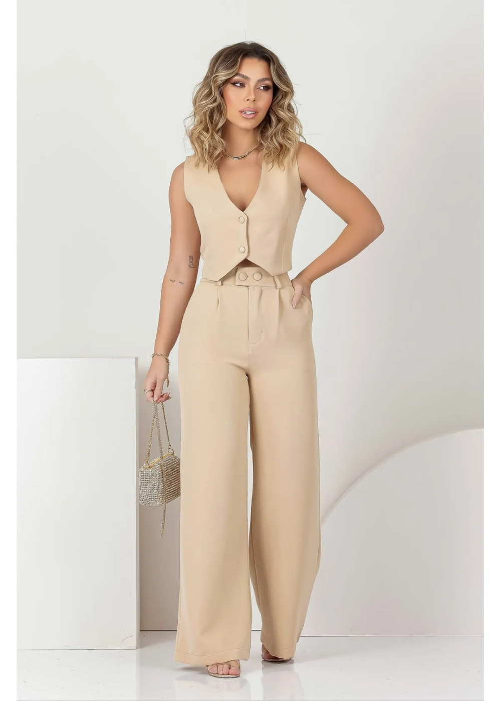 Conjunto Colete e Calça Bege