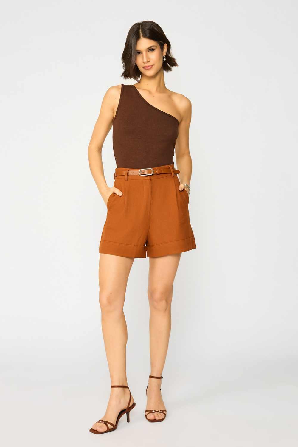 Shorts Alfaiataria Caramelo