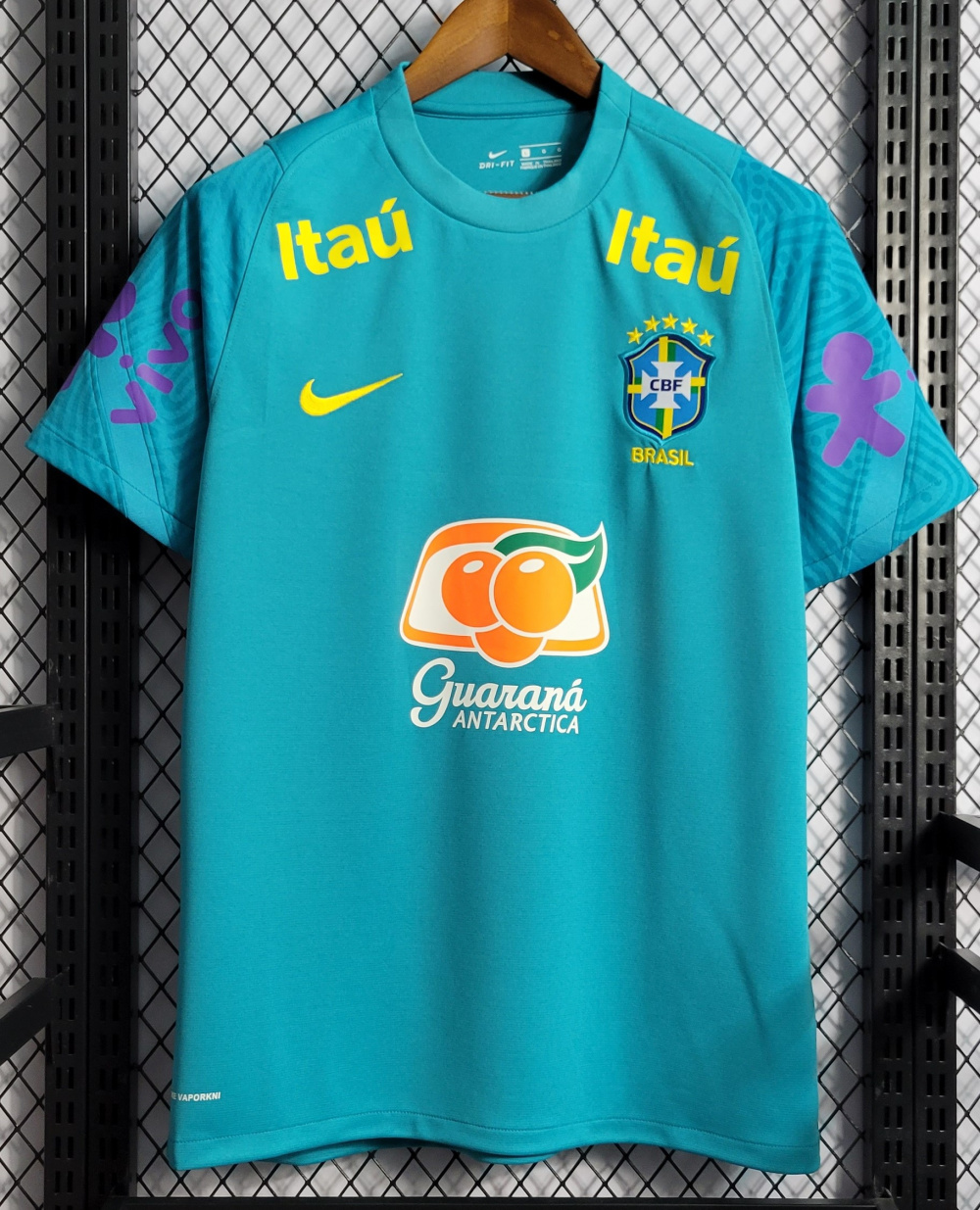 Camisa Seleção Brasileira 2022 - Treino Nike - Azul claro - Ilhas Sports