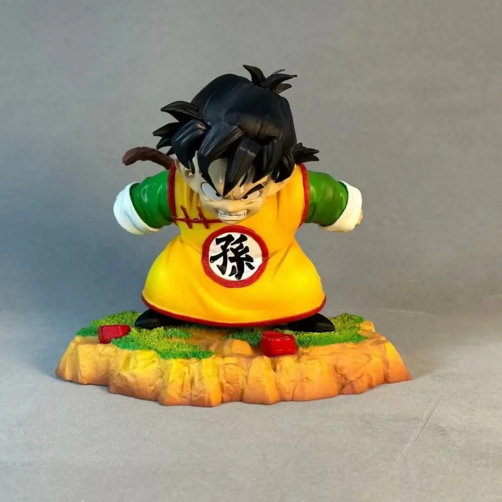 Action Figure - Kid Gohan (Dragon Ball) - Jokers Imports