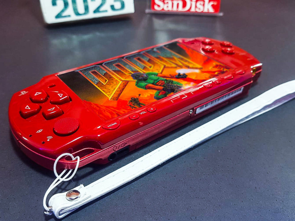 Video Game PlayStation Portable Sony PSP 2001 Radiant Red Original