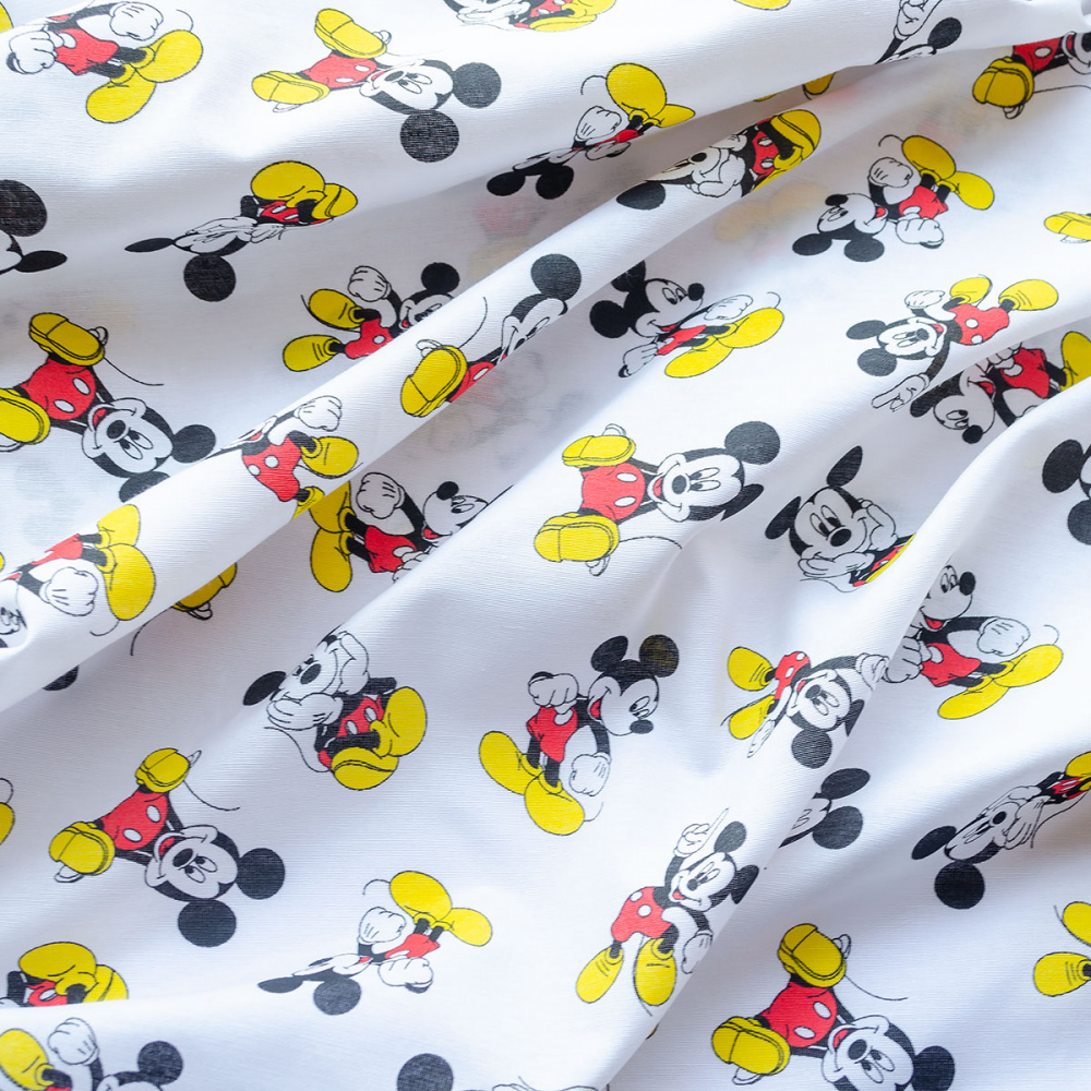 Tecido Tricoline Eireli Estampado Mickey fundo Branco 1,50m de