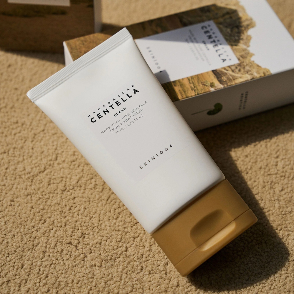 Creme facial hidratante SKIN1004 Lightweight Moisturizing Centella Cream  75ml - LabKo | Sua loja favorita de cosméticos coreanos