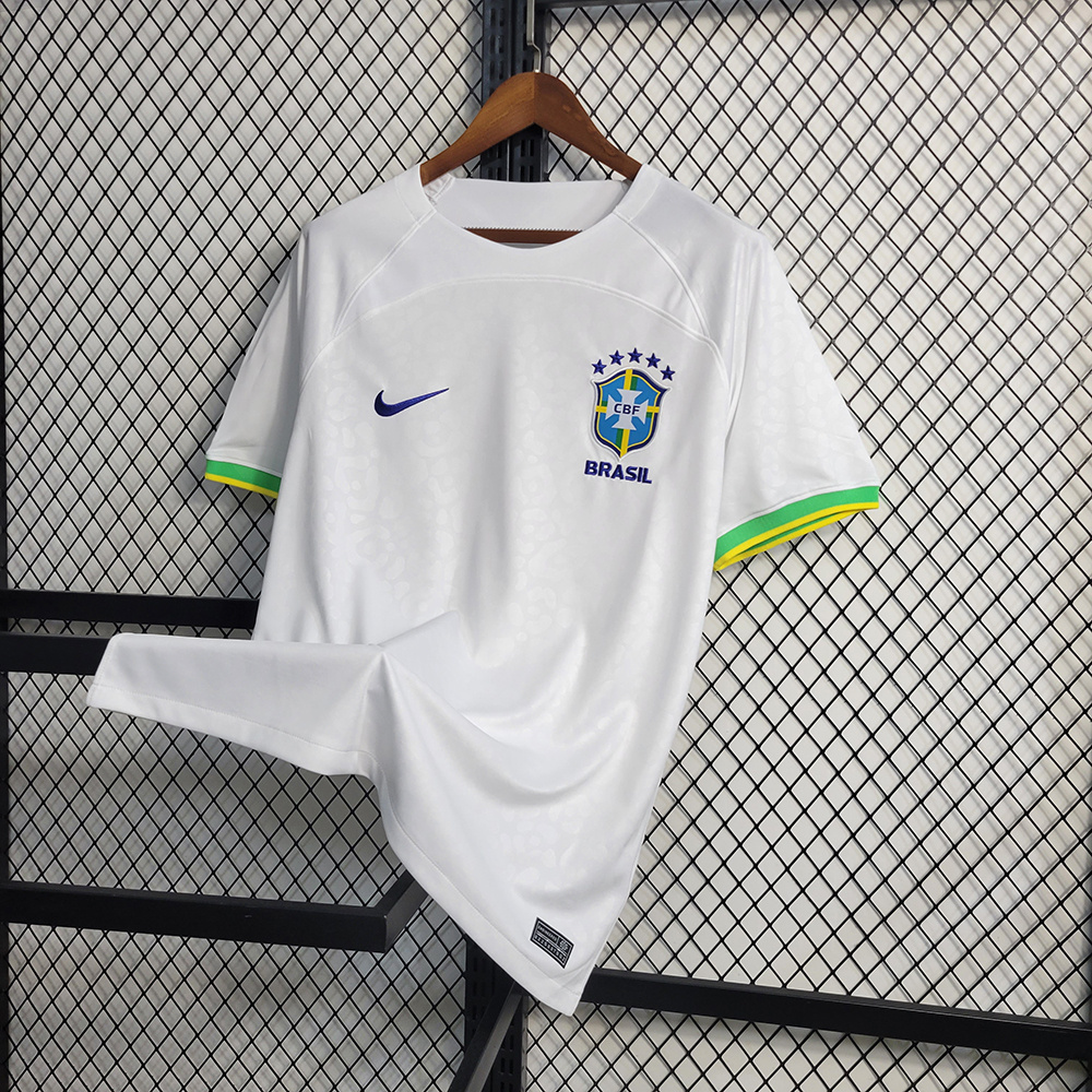 Site vaza nova camisa da Seleção Brasileira, que deve ter escudo no meio