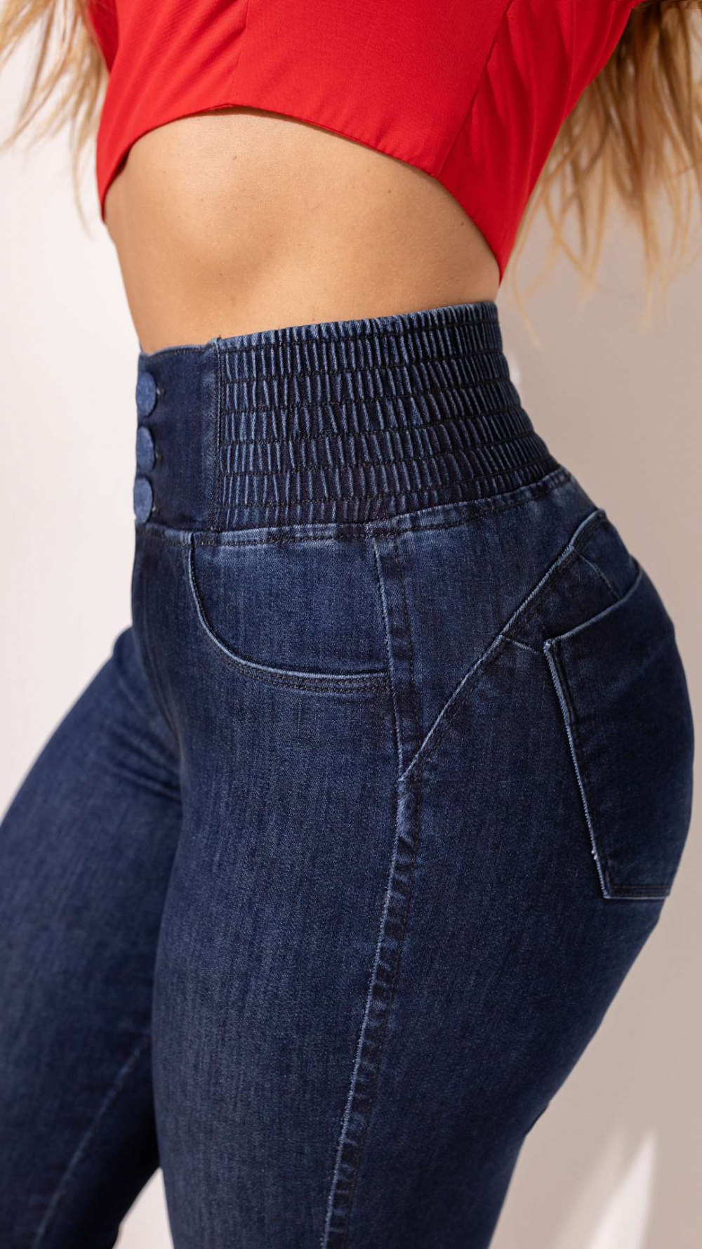 Calça Jeans Modeladora Skinny: Conforto e Estilo - LGvest