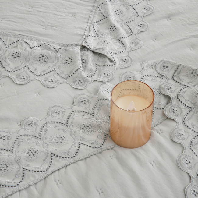 Colcha Cobre Leito Queen 3 Peças Percal 300 Fios Matelado Bordado Inglês Napoli Cinza