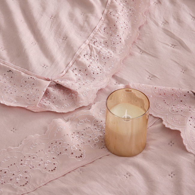 Colcha Cobre Leito Queen 3 Peças Percal 300 Fios Matelado Bordado Inglês Napoli Rosê