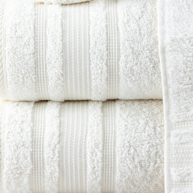 Jogo De Banho 5 Peças 500g/M² Avere Toalhas Banhão 100% Algodão Off White