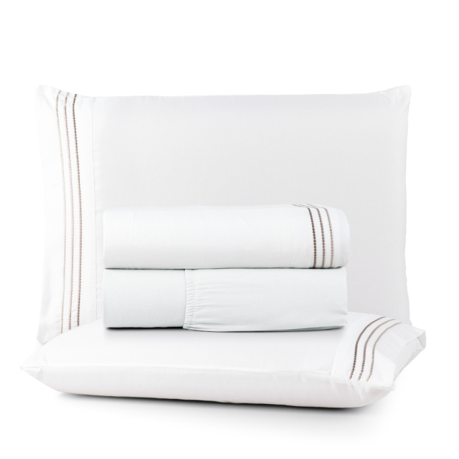 Jogo de Lençol Queen 4 Peças Paris Percal 300 Fios Bordado Branco Neve / Taupe