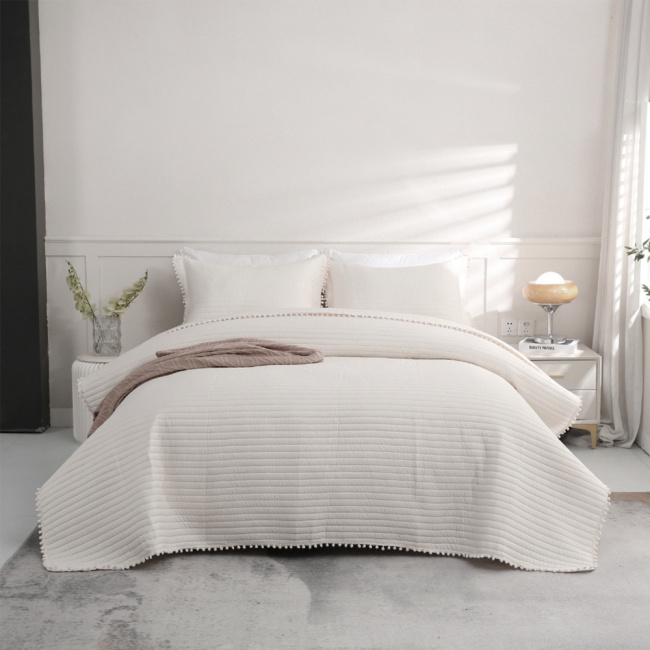 Kit Cobre Leito Colcha Queen 3 Peças Matelado PomPom 300 Fios Palha