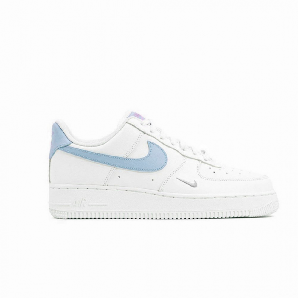 White and blue store nike air force