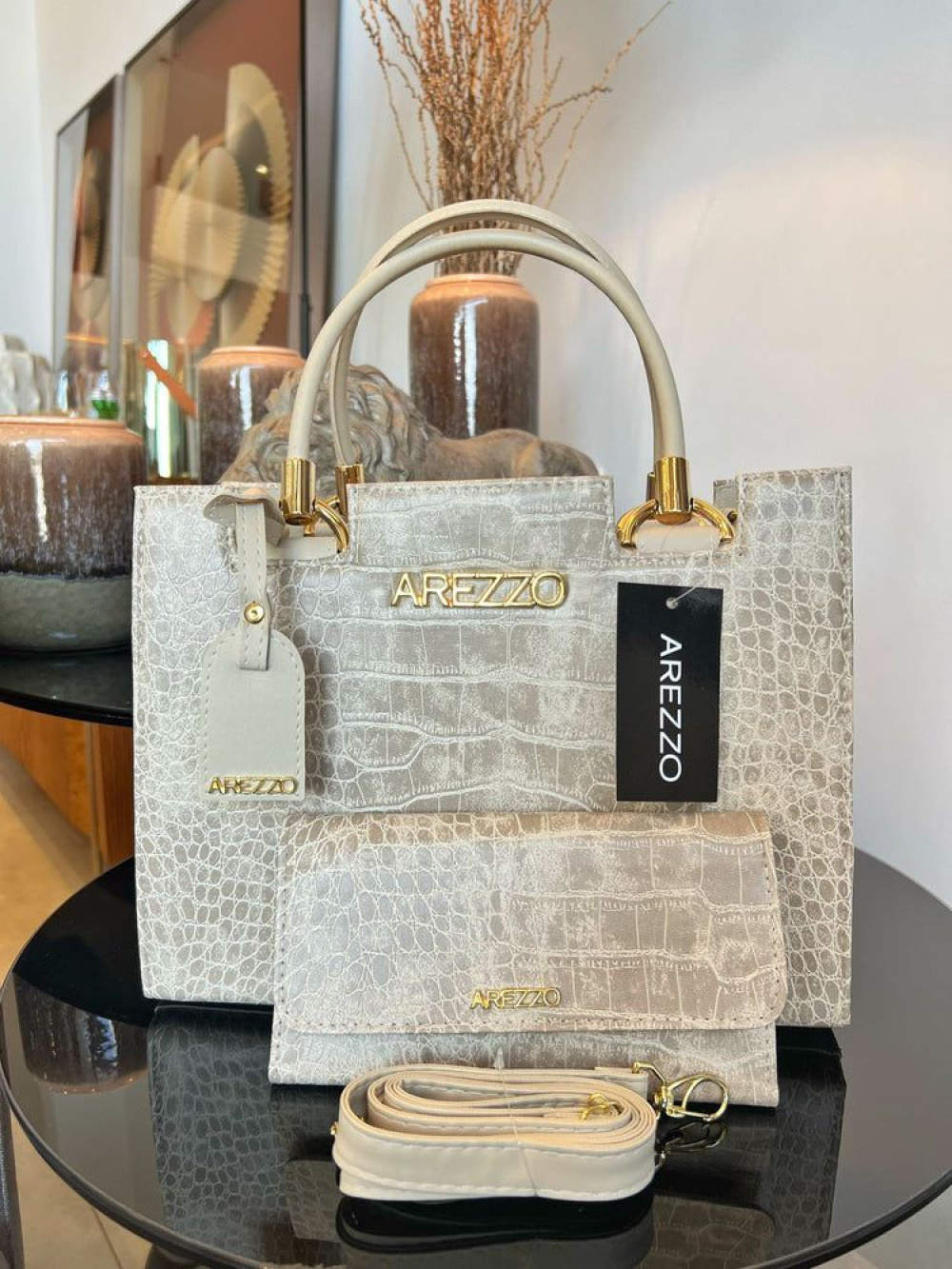 Bolsa Feminina Arezzo Em Couro Amendôa - Labela Bolsa