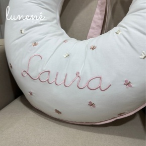 Almofada de Amamentação Borboletas Rose Laura com Nome do Bebê