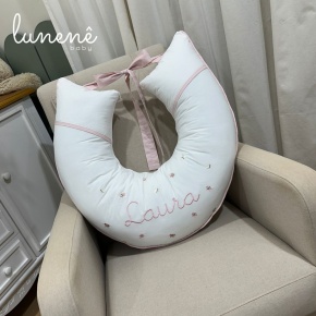 Almofada de Amamentação Borboletas Rose Laura com Nome do Bebê