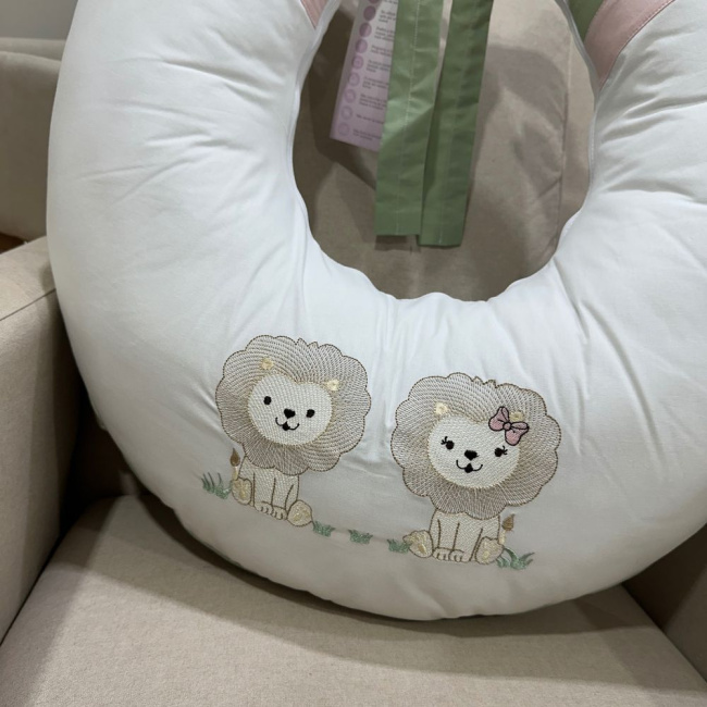 Almofada de Amamentação Lunenê Baby Leãozinhos 9098