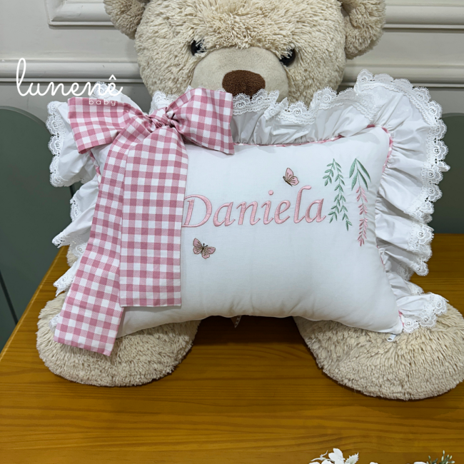 Almofada Personalizada Floral Xadrez Daniela com Nome do Bebê