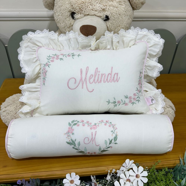 Almofadas Personalizadas 02 peças Coração Florido Bege e Rose 200 Fios