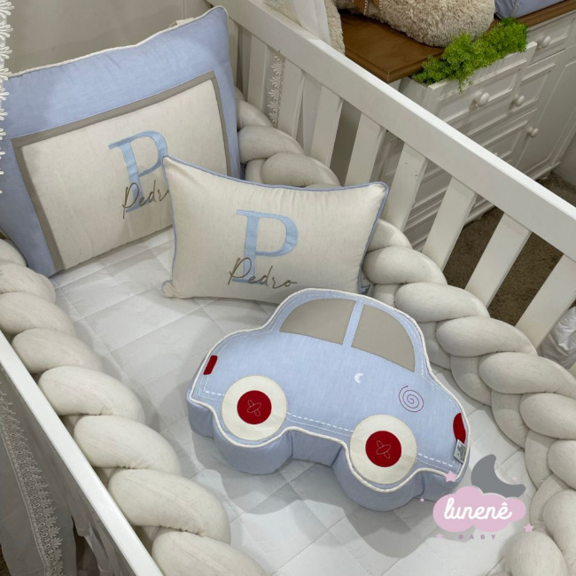 Kit Berço 100% Algodão 200 Fios Personalizado 07 Peças Benício Baby Carrinho com Trança Única