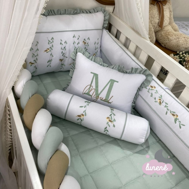 Enxoval de Berço 08 Peças Com Trança Cute Baby Ramo de Flor Malva 160 Fios