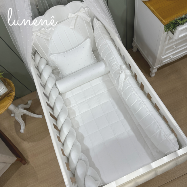 Enxoval de Berço 08 Peças com Trança Lunenê Baby White 400 Fios 9092