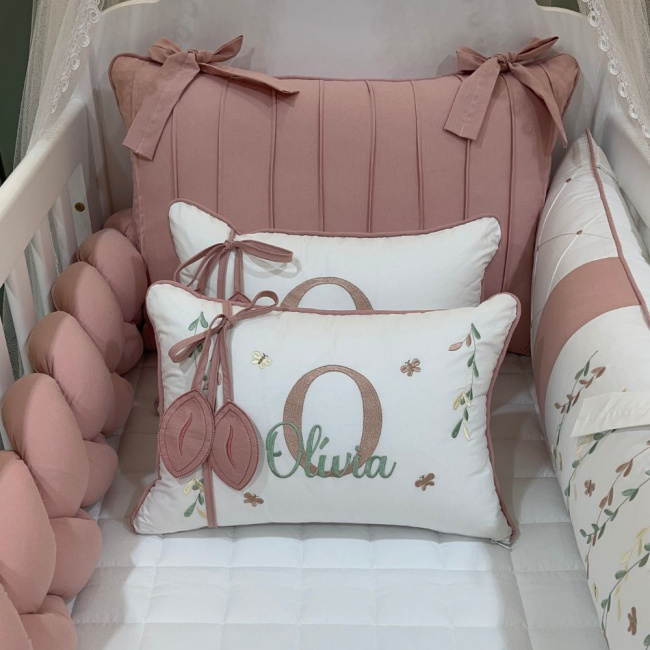 Enxoval de Berço 08 Peças Personalizado Rose 200 Fios