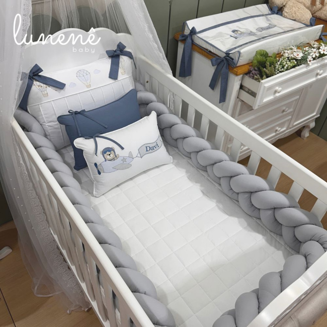 Enxoval de Berço Personalizado 07 Peças Urso Aviador com Trança única 4578