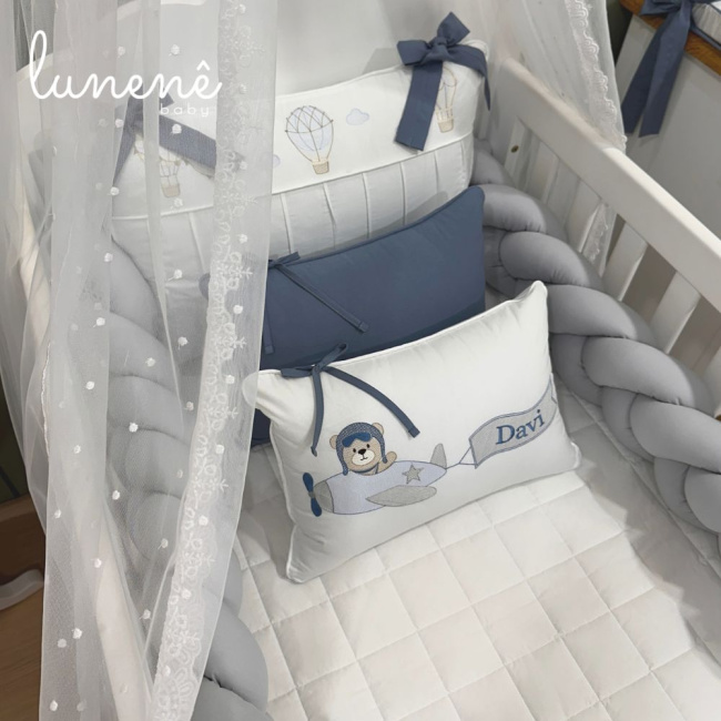 Enxoval de Berço Personalizado 07 Peças Urso Aviador com Trança única 4578