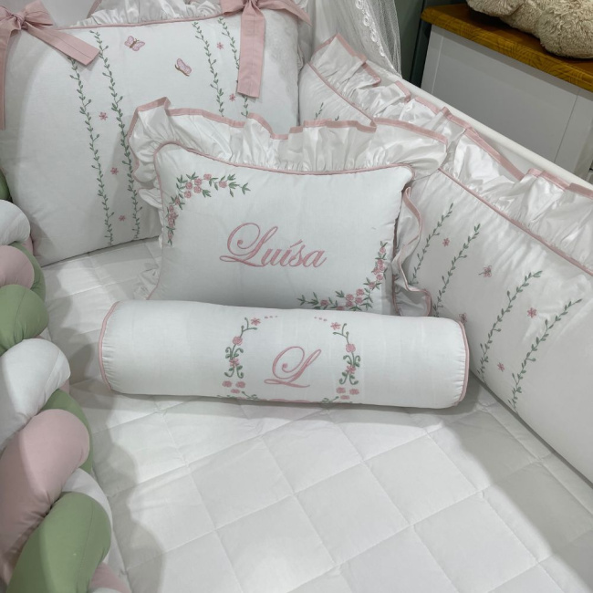 Enxoval de Berço Personalizado 08 Peças 200 Fios Ana Julia Rosê e Verde Doce