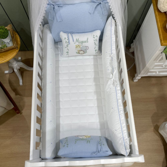 Enxoval de Berço Personalizado 08 Peças Bichinhos Xadrez Azul 200 Fios 4514