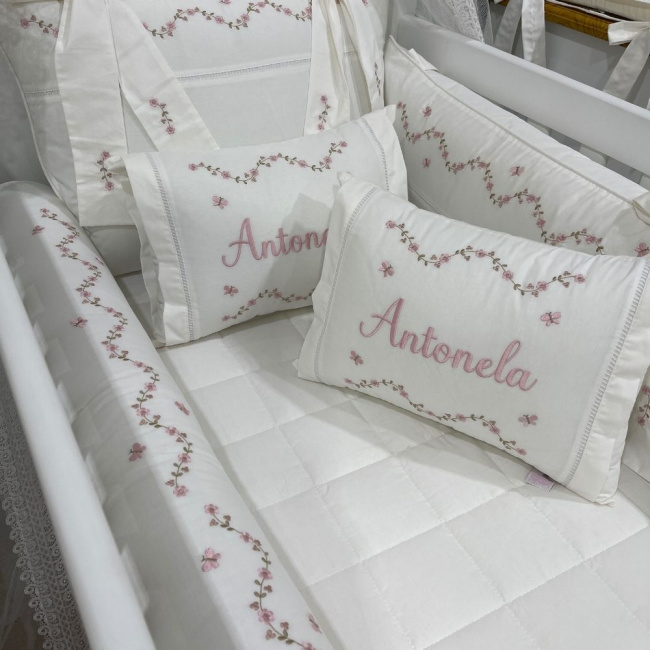 Enxoval de Berço Personalizado 08 Peças Capri Baby 200 Fios 4506