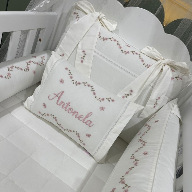 Enxoval de Berço Personalizado 08 Peças Capri Baby 200 Fios 4506