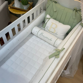 Enxoval de Berço Personalizado 08 Peças Folhas Baby Branco e Verde 200 Fios