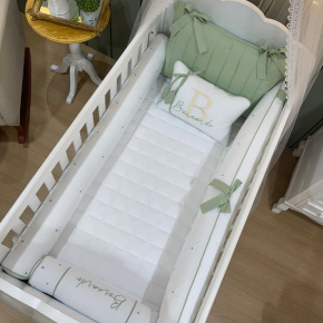Enxoval de Berço Personalizado 08 Peças Folhas Baby Branco e Verde 200 Fios