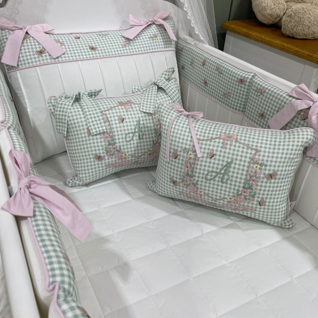 Enxoval de Berço Personalizado 08 Peças Jardim Encantado com nome Alice 4494