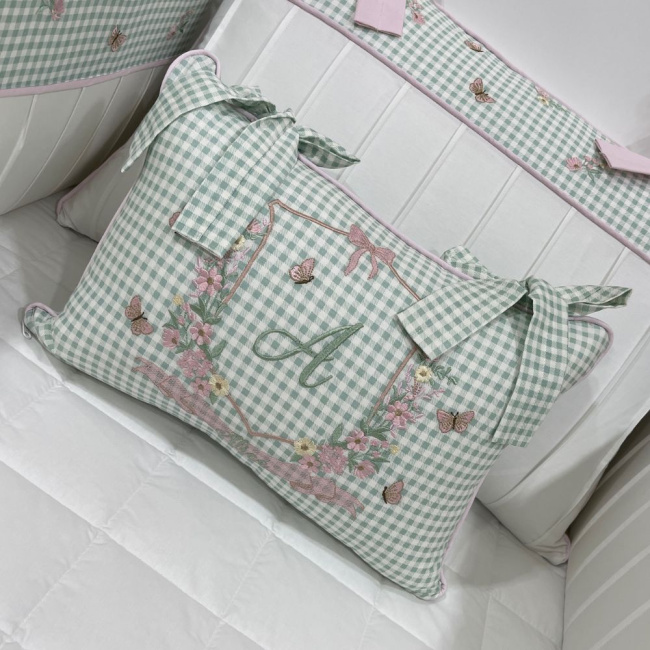 Enxoval de Berço Personalizado 08 Peças Jardim Encantado com nome Alice 4494