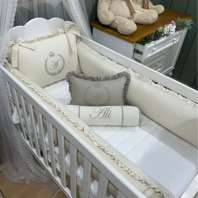 Enxoval de Berço Personalizado 08 Peças Linho Baby Fendi 200 Fios