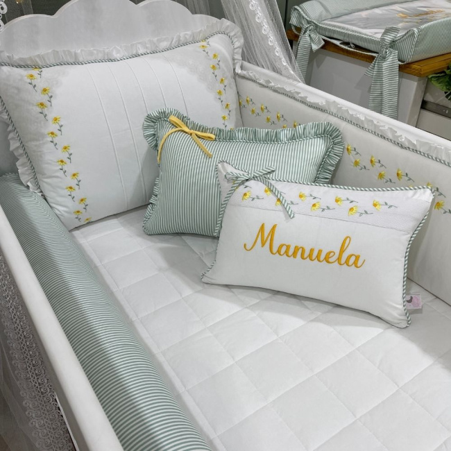 Enxoval de Berço Personalizado 08 Peças Margaridas 200 Fios 4512