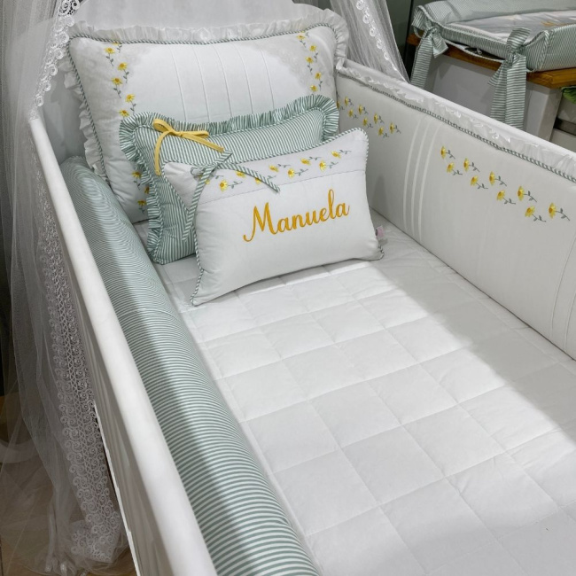 Enxoval de Berço Personalizado 08 Peças Margaridas 200 Fios 4512