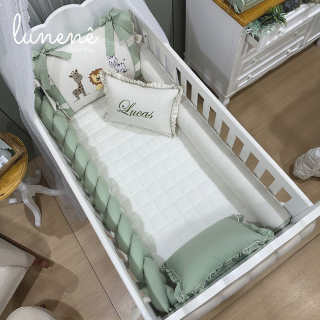 Enxoval de Berço Personalizado 08 Peças Meus Bichinhos Linho e Verde 200 Fios